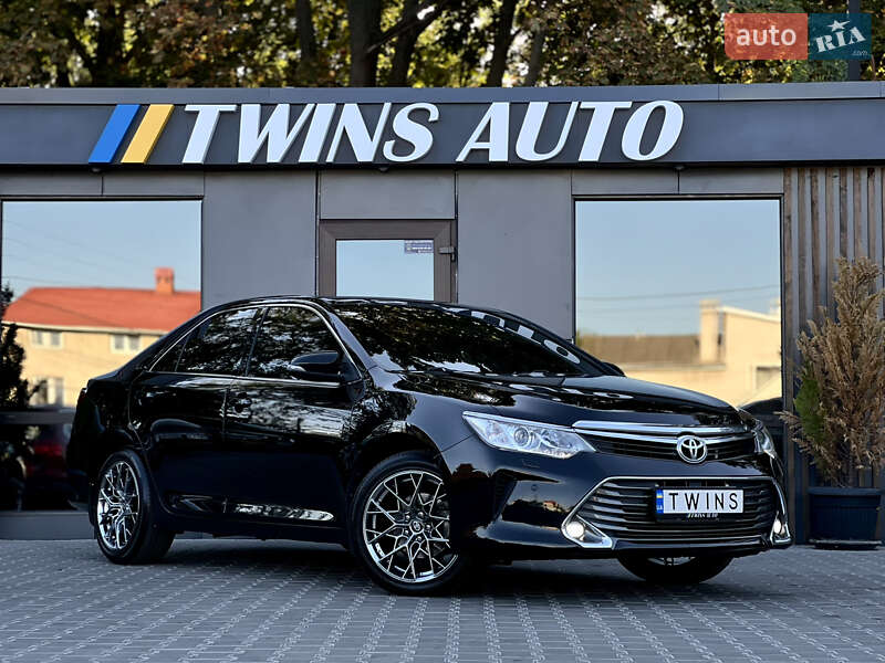 Седан Toyota Camry 2015 в Одессе