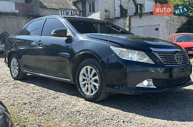 Седан Toyota Camry 2011 в Києві