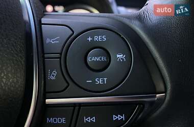 Седан Toyota Camry 2021 в 