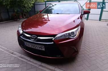 Седан Toyota Camry 2017 в Изюме