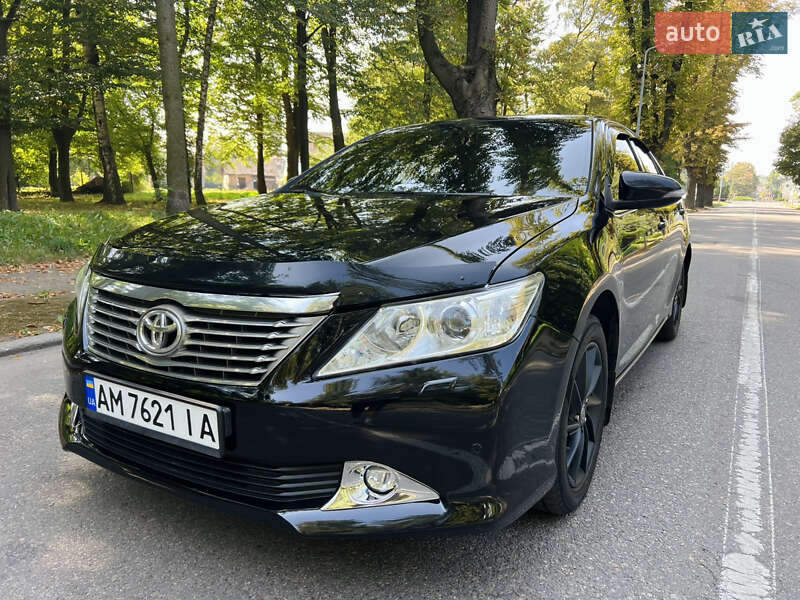 Toyota Camry 2014