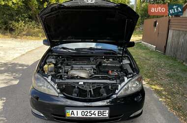 Седан Toyota Camry 2004 в  фото 14 Седан Toyota Camry 2004 в
