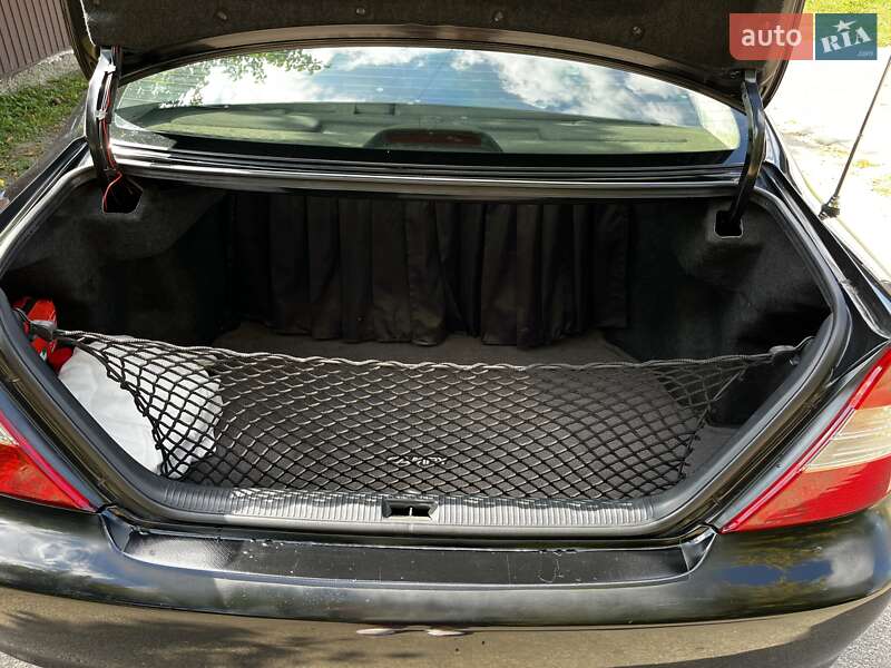 Седан Toyota Camry 2004 в Василькові