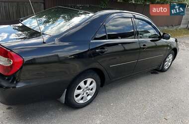 Седан Toyota Camry 2004 в  фото 29 Седан Toyota Camry 2004 в
