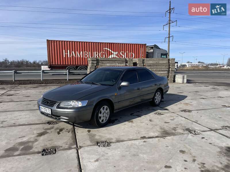 Седан Toyota Camry 1997 в Сараті фото 2 Седан Toyota Camry 1997 в Сараті