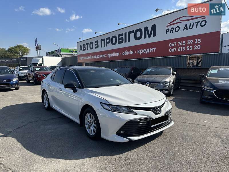 Toyota Camry 2018