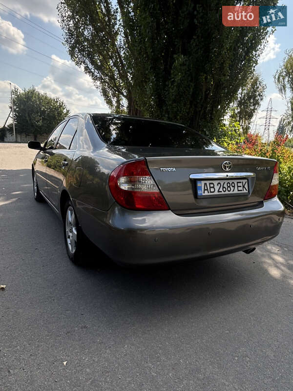 Седан Toyota Camry 2003 в Калинівці