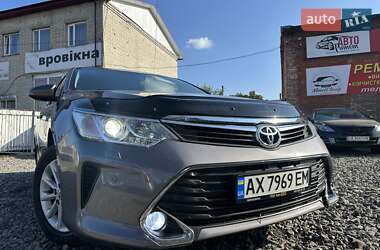 Седан Toyota Camry 2016 в Смеле