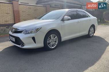 Седан Toyota Camry 2015 в 
