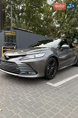Седан Toyota Camry 2022 в Харкові