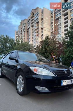 Седан Toyota Camry 2003 в Киеве