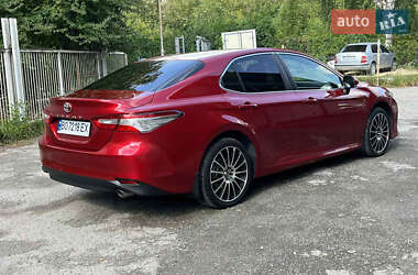 Седан Toyota Camry 2018 в Тернополі