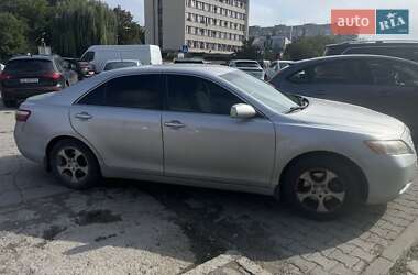 Седан Toyota Camry 2007 в Черновцах
