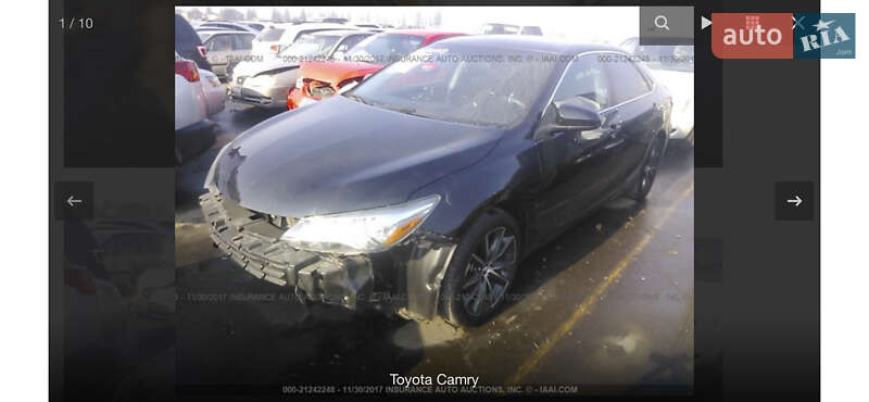 Седан Toyota Camry 2016 в Києві