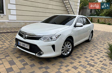 Седан Toyota Camry 2017 в Могилев-Подольске