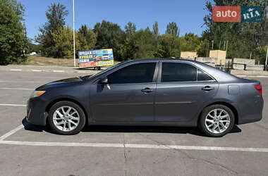 Седан Toyota Camry 2012 в  фото 3 Седан Toyota Camry 2012 в