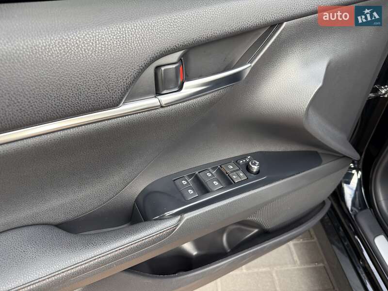 Седан Toyota Camry 2020 в Белой Церкви