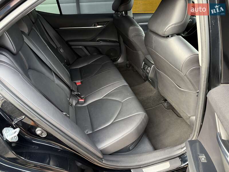 Седан Toyota Camry 2020 в Белой Церкви