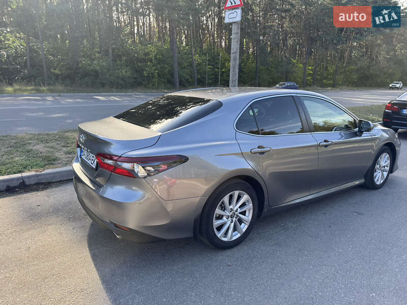 Седан Toyota Camry 2021 в Кропивницком
