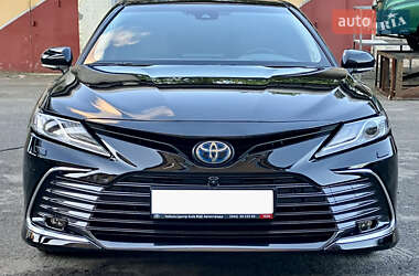 Седан Toyota Camry 2022 в Киеве