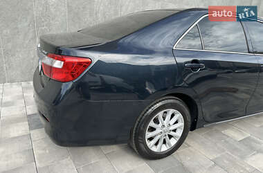 Седан Toyota Camry 2013 в 
