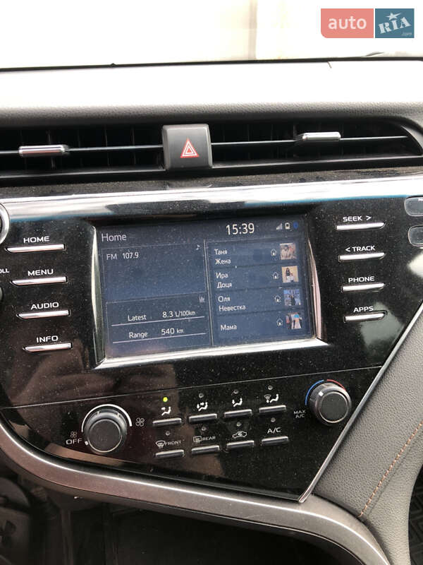 Седан Toyota Camry 2018 в Одессе