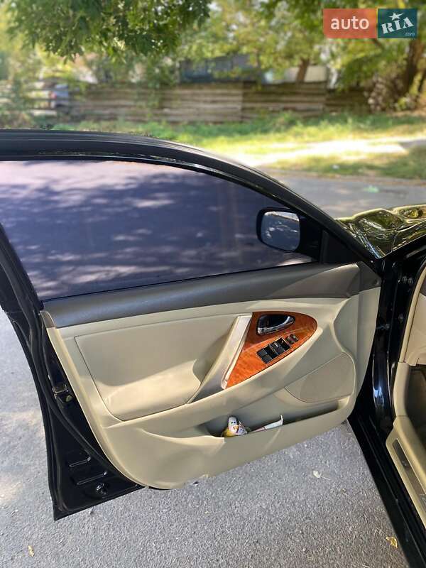 Седан Toyota Camry 2007 в Дніпрі