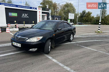 Седан Toyota Camry 2003 в Києві