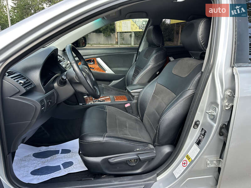 Седан Toyota Camry 2008 в Первомайську