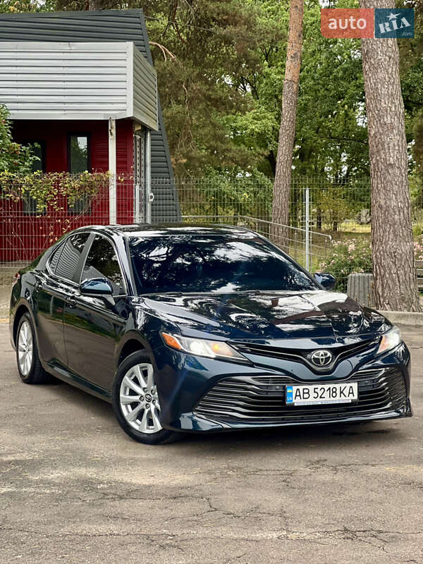 Седан Toyota Camry 2018 в Киеве фото 5 Седан Toyota Camry 2018 в Киеве