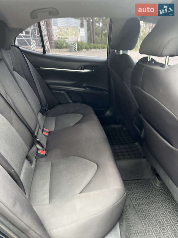 Седан Toyota Camry 2018 в Киеве фото 35 Седан Toyota Camry 2018 в Киеве