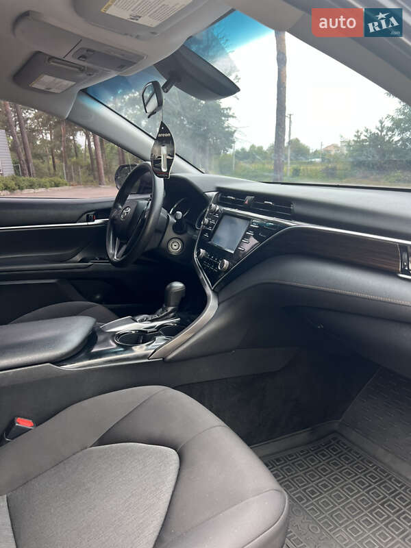 Седан Toyota Camry 2018 в Киеве фото 39 Седан Toyota Camry 2018 в Киеве