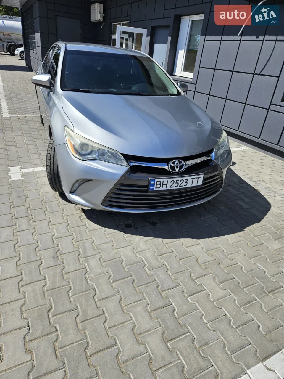 2016 Toyota Camry - мініатюра 18
