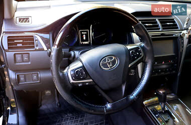 Седан Toyota Camry 2015 в 