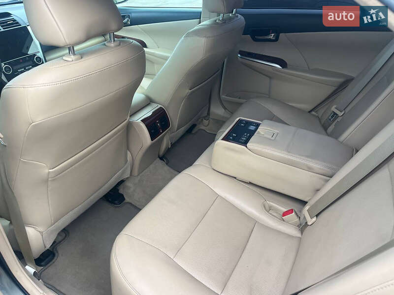 Седан Toyota Camry 2012 в Белой Церкви