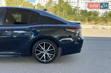 Седан Toyota Camry 2021 в 