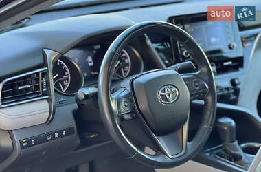Седан Toyota Camry 2021 в 