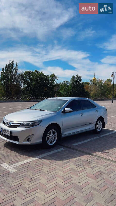 Седан Toyota Camry 2013 в Новой Водолаге