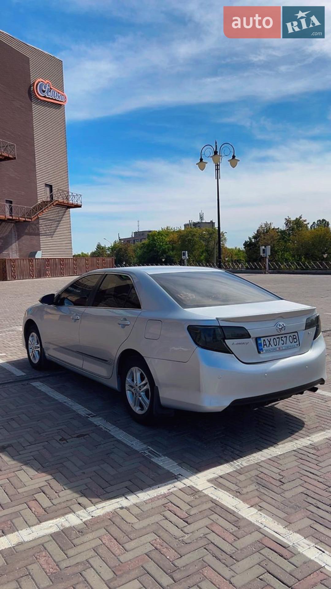 2013 Toyota Camry - мініатюра 11