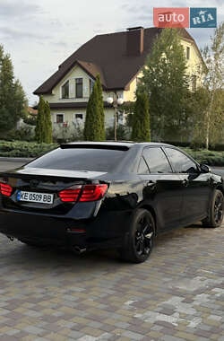 Седан Toyota Camry 2011 в Днепре