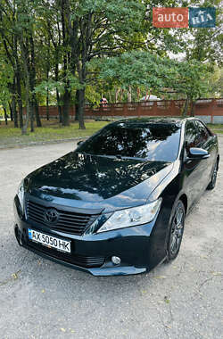 Седан Toyota Camry 2011 в Харькове