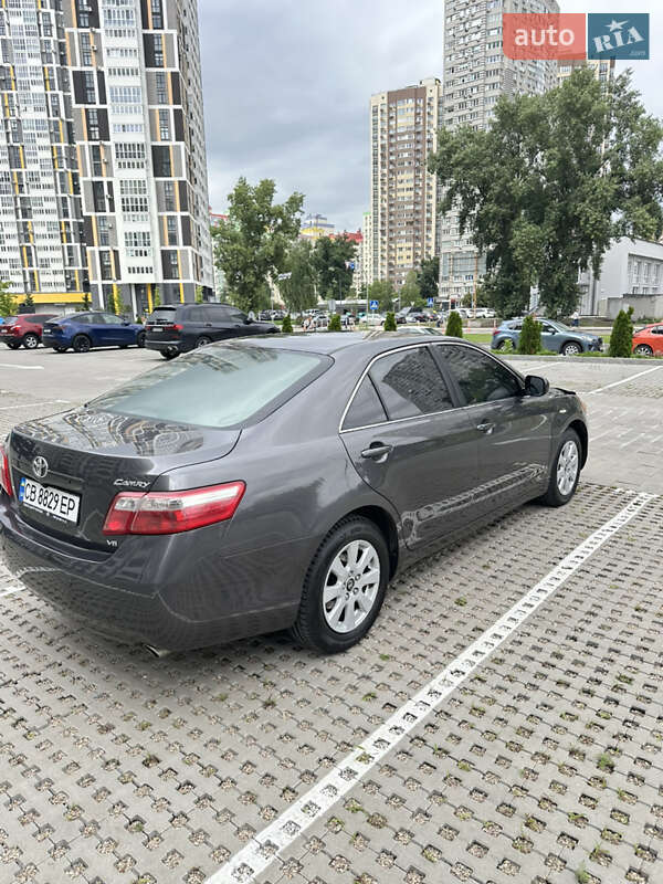 Седан Toyota Camry 2007 в Киеве