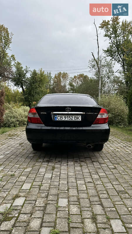 Седан Toyota Camry 2003 в Чернигове