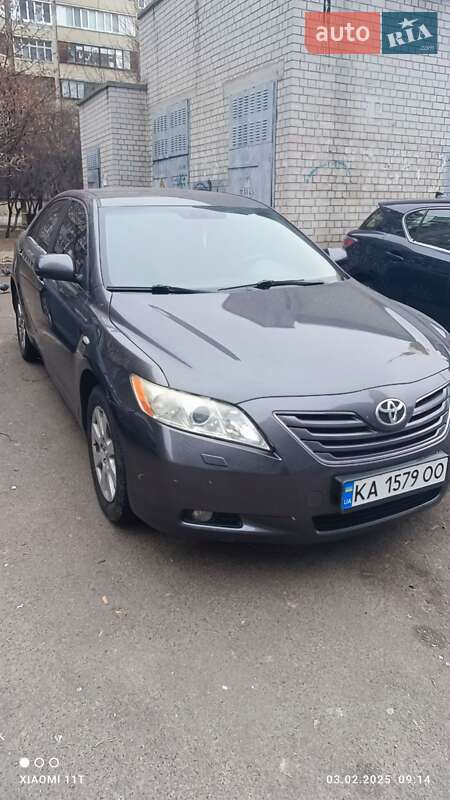 Седан Toyota Camry 2008 в Києві