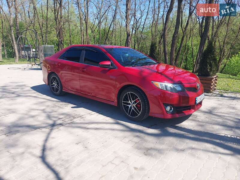 Седан Toyota Camry 2014 в Хоросткове фото 17 Седан Toyota Camry 2014 в Хоросткове