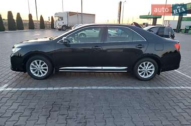 Седан Toyota Camry 2012 в Киеве
