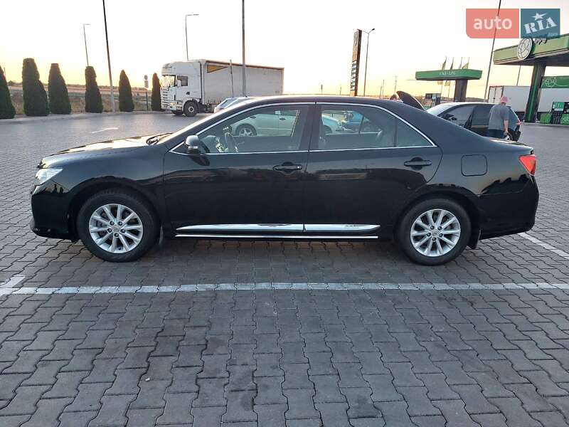 Toyota Camry 2012