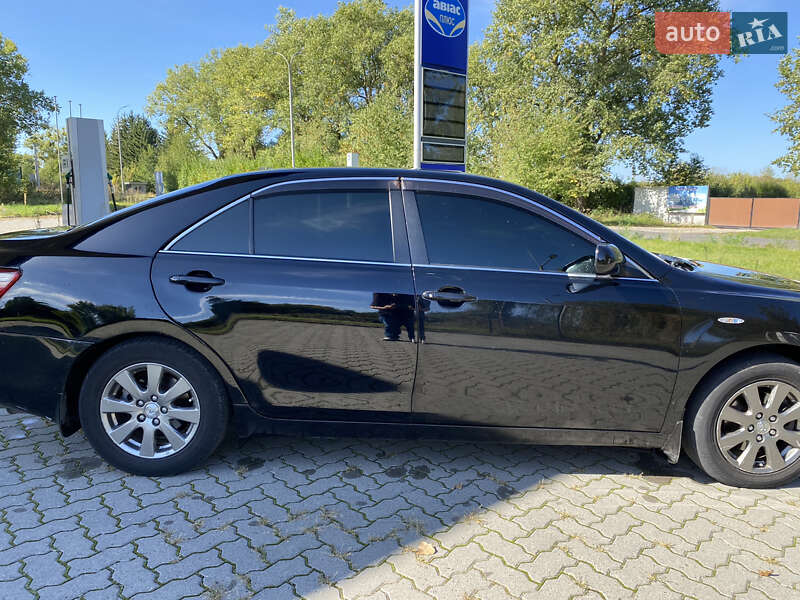 Седан Toyota Camry 2008 в Хмельницькому