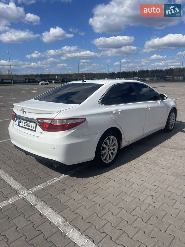 Седан Toyota Camry 2015 в Киеве фото 4 Седан Toyota Camry 2015 в Киеве
