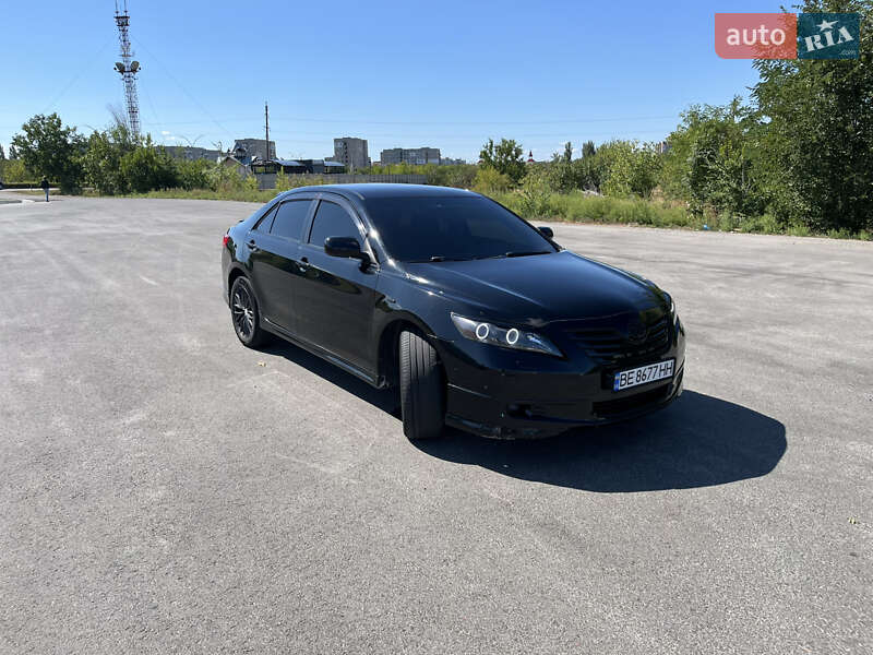Седан Toyota Camry 2008 в Южноукраїнську